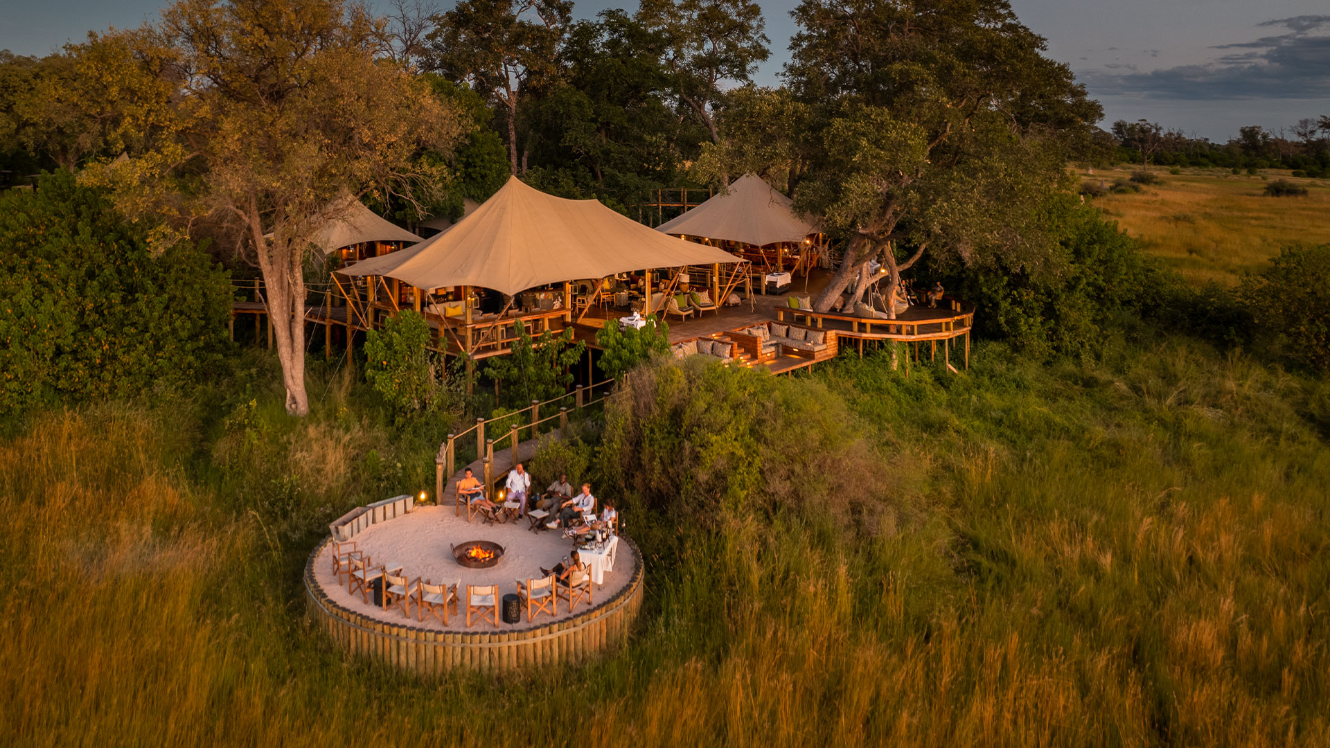 African safari lodge